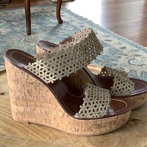 Tory Burch Daisy Wedge Platform Gold Sandal 8.5M